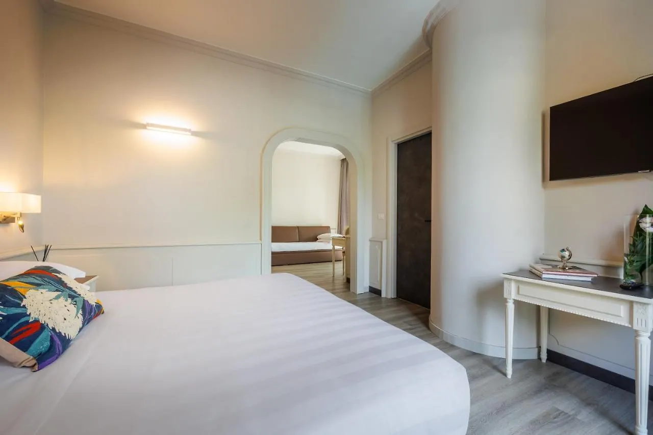 Hotel Parco dei Principi Rimini 4*,